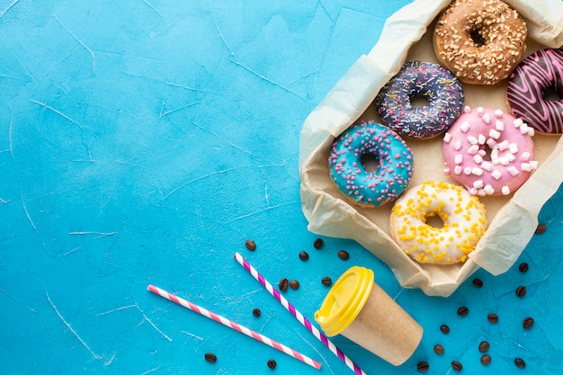 Аркадий Новиков открыл свои пончиковые на месте американских Krispy Creme
