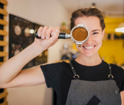 Владелец франшизы Stars Coffee просит суд лишить Starbucks правовой охраны
