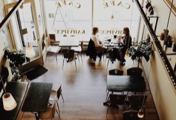 В ресторанах Москвы могут появиться COVID-free зоны