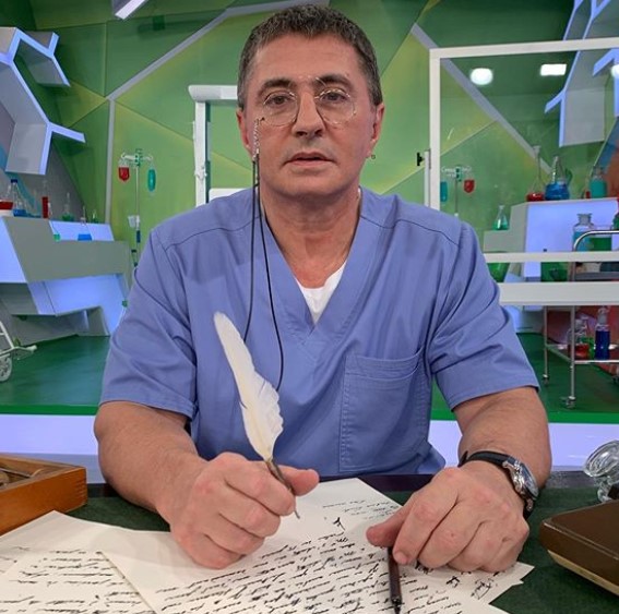 Ведущий программы «О самом главном» Мясников откроет поликлиники «у дома»