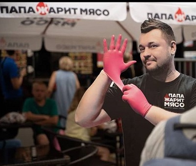 Певец Сергей Жуков запустит франшизы гриль-кафе и бара